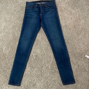 Cute clean skinny jeans